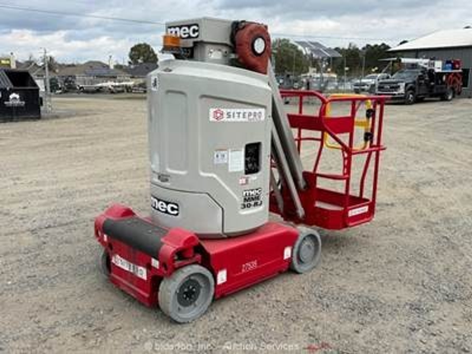 30' Vertical Mast Boom Lift Electric — view 2