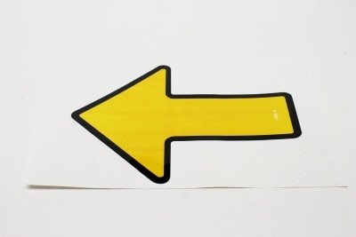 DECAL,ARROW YELLOW LRG 9