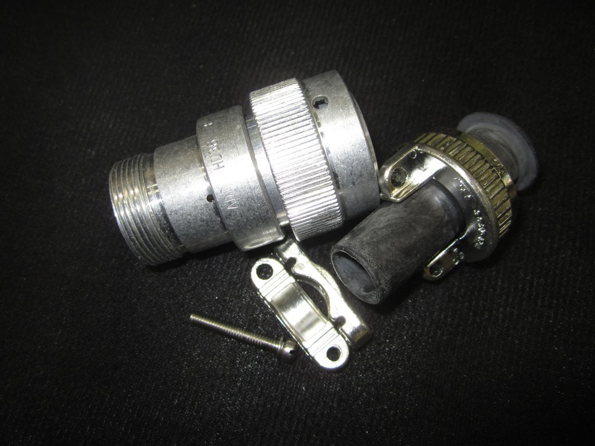 CONNECTOR, FEMALE 14 POS
